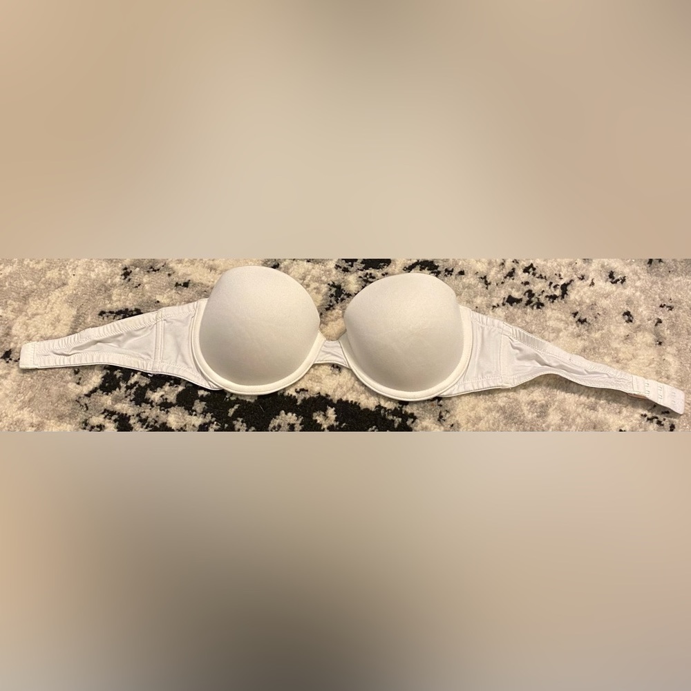 Candie’s Strapless & Push-up 34B